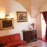 Apartment Vacanze Dante's House Piano Terra *